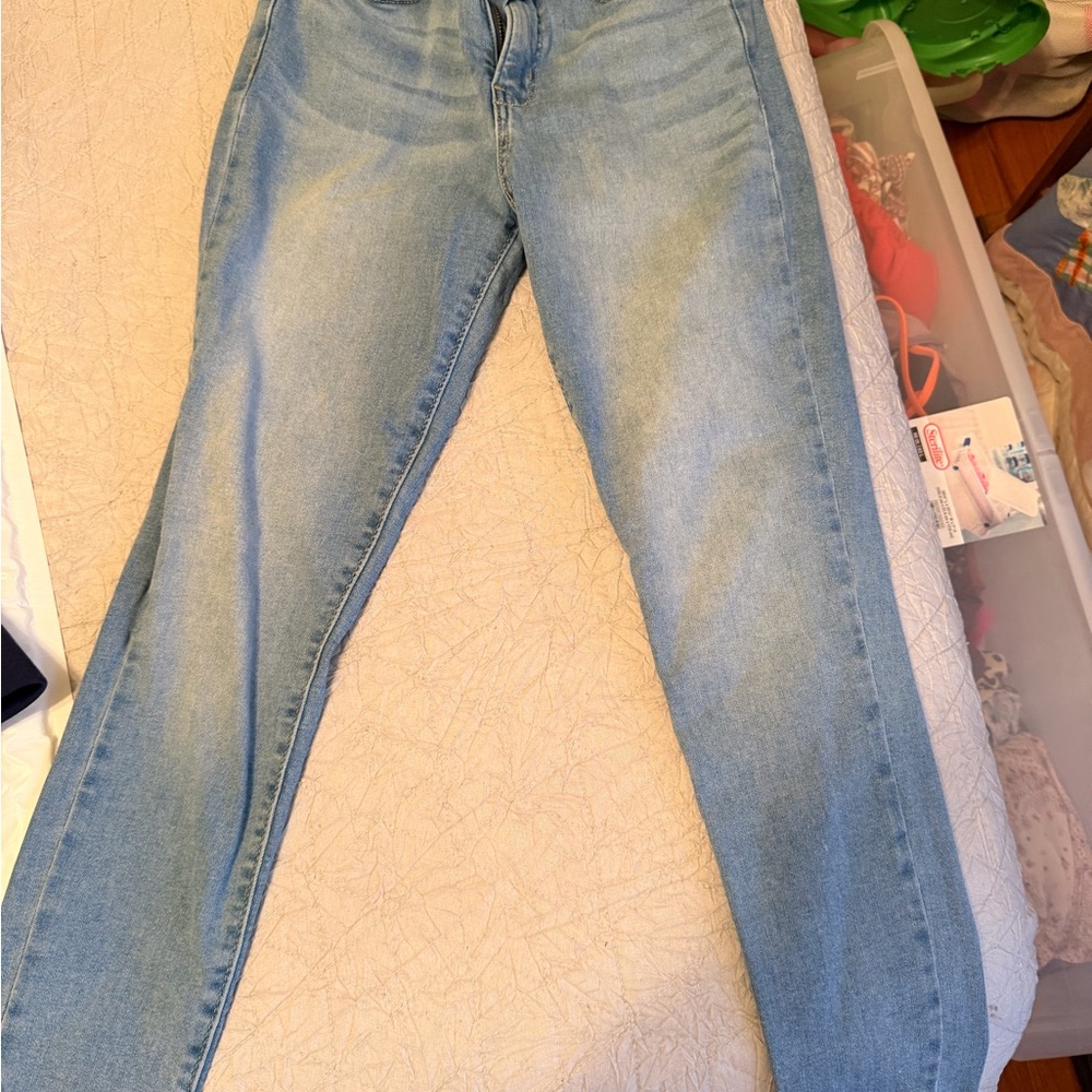 Levi's Light Blue Straight Leg Women's Jeans